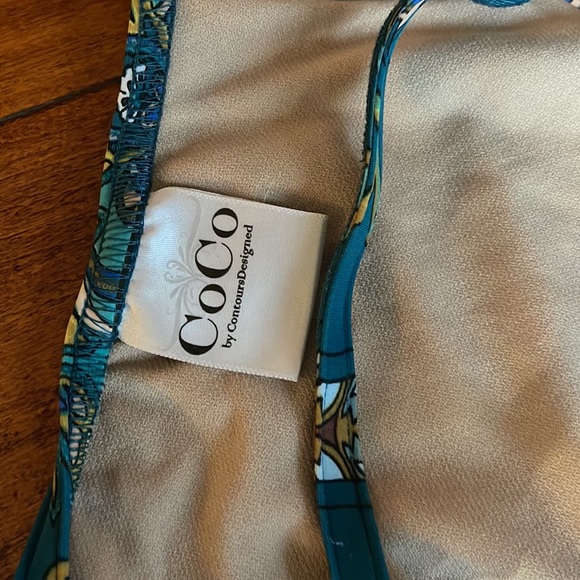 Two piece dance outfit by Countours designed. (Lea Marie) Size CL. Like new - Picture 8 of 12